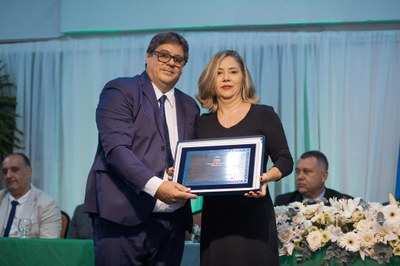 Vereador Itamar da Ambulância homenageou Elinea Ramilo Mendonça