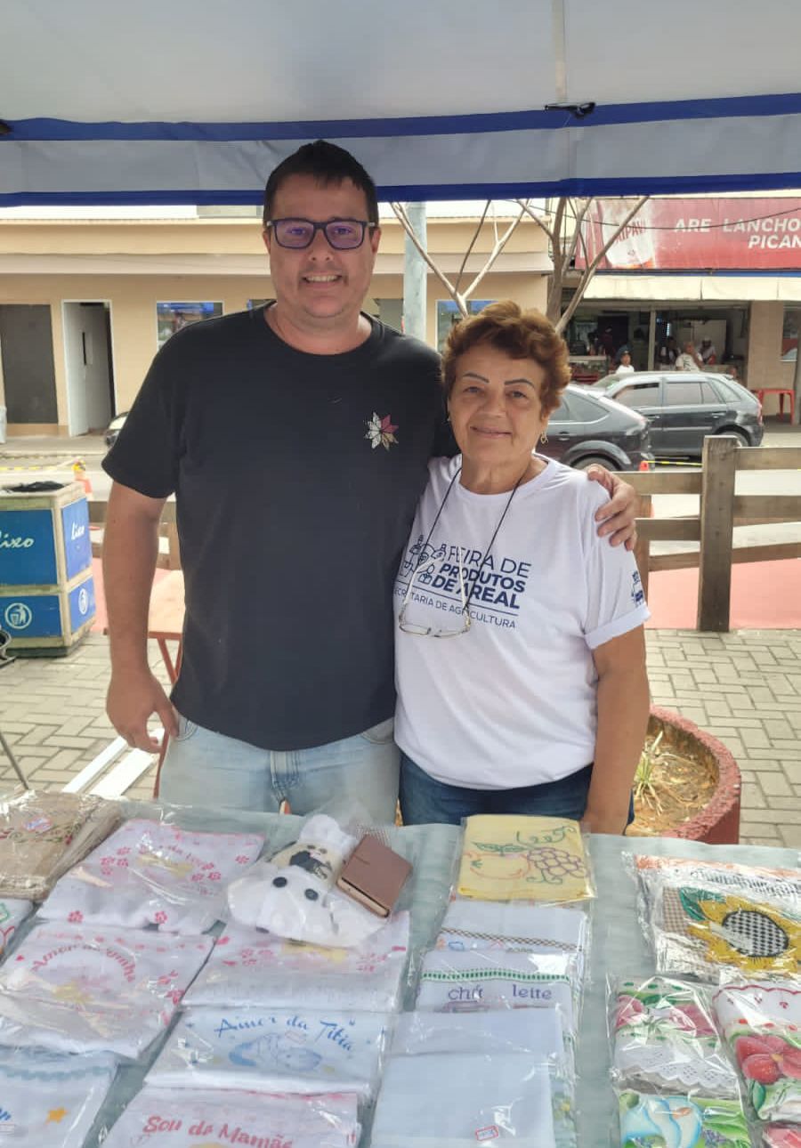 Feira de Produtos de Areal