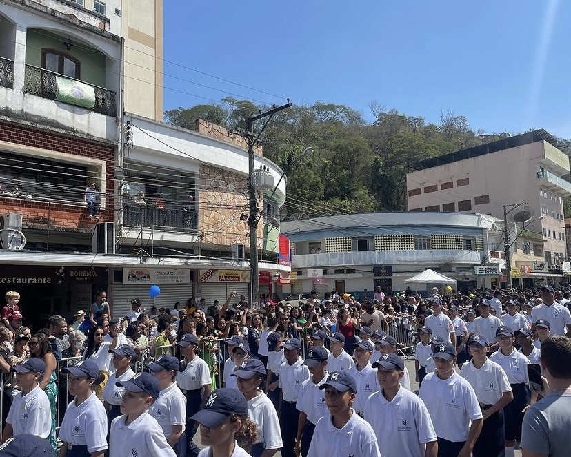 Independência do Brasil é comemorada com tradicional Desfile Cívico em Areal